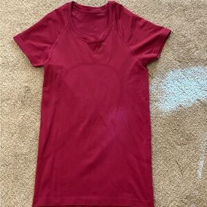 lululemon athletica Burgundy Short Sleeve swiftly length 4.0